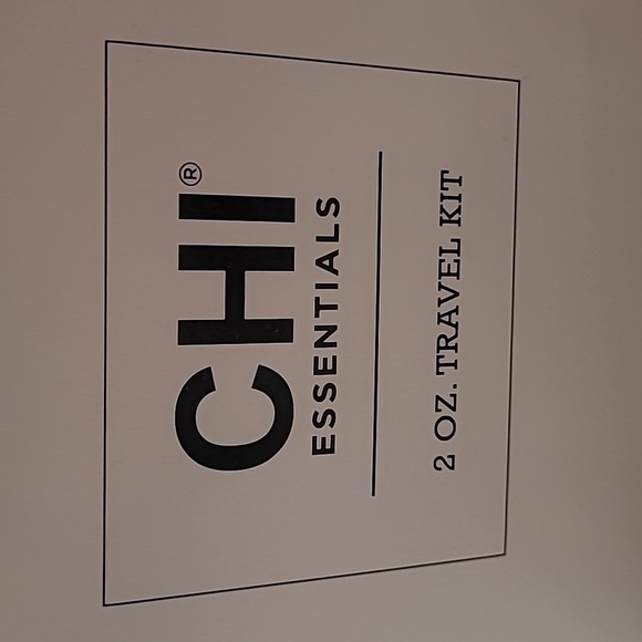 CHI Essentials Travel Kit - Picture 3 of 3